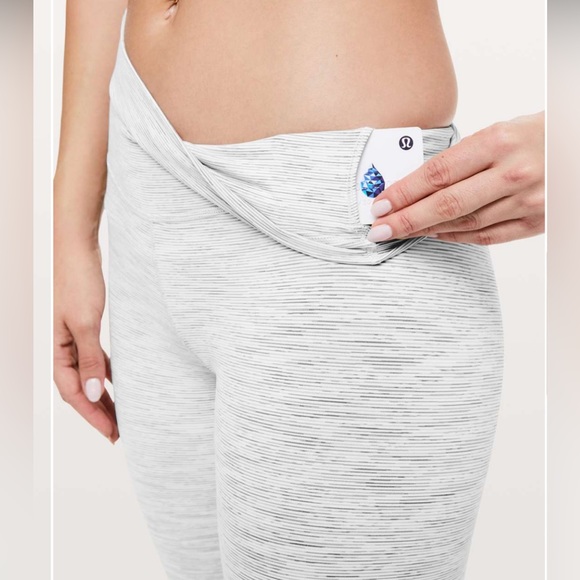 Lululemon Wunder Under Luxtreme leggings - Picture 6 of 7